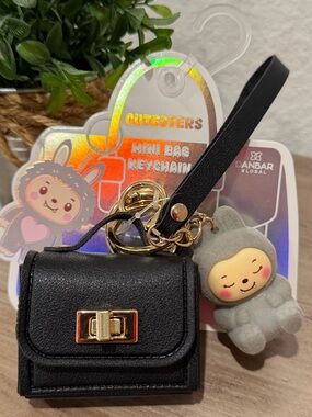 Danbar Black Mini Bag Keychain